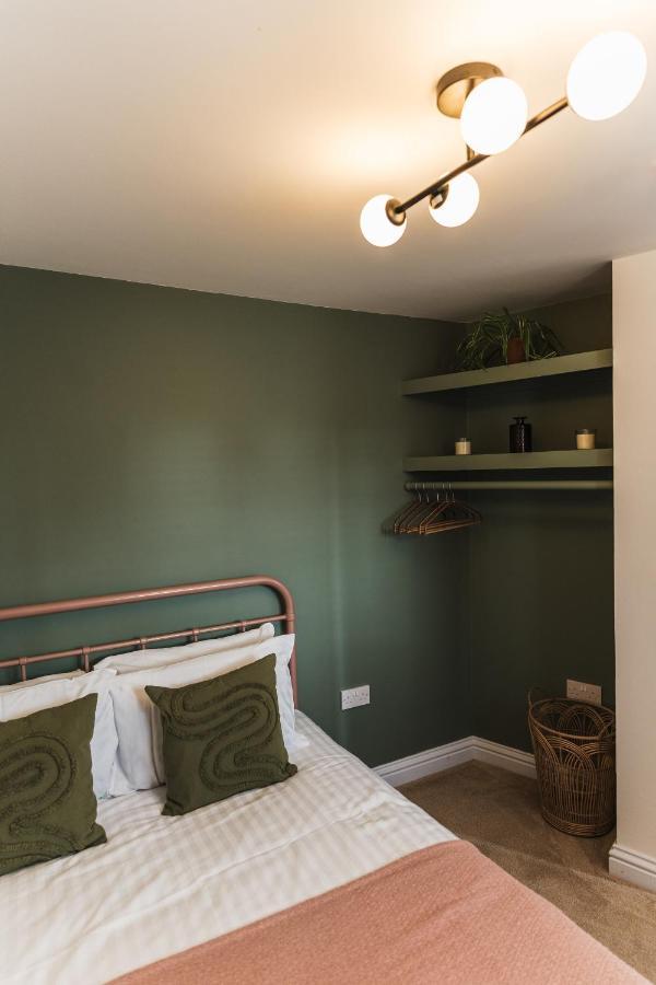 Wych Cottage, Striking 2 Bed, Parking, Ground Floor Flat - Step Free Somerton  Exterior photo